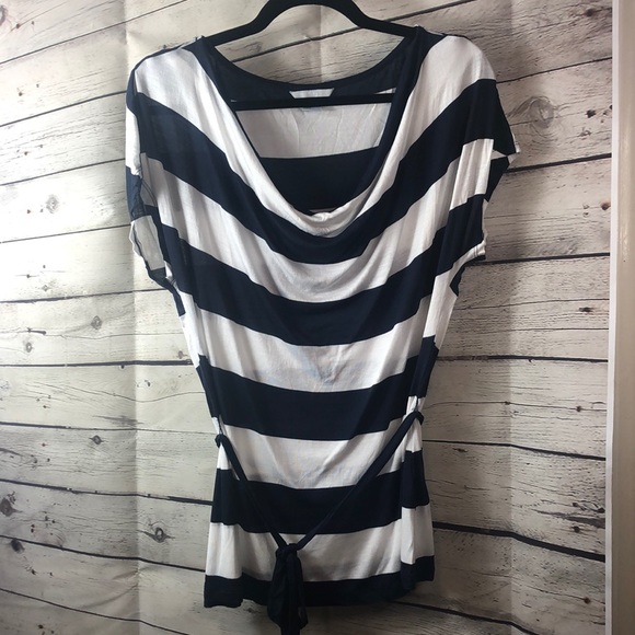 H&M Tops - H&M Draping Waist Tie Top